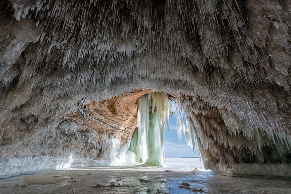 Crystal Cavern II - UP-602 CMS_9220