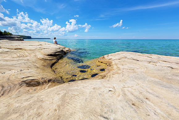 Scenic Day on Lake Superior - The Coves at Pictured Rocks