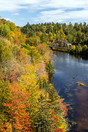 Autumn in Marquette - UP-758 CS207105