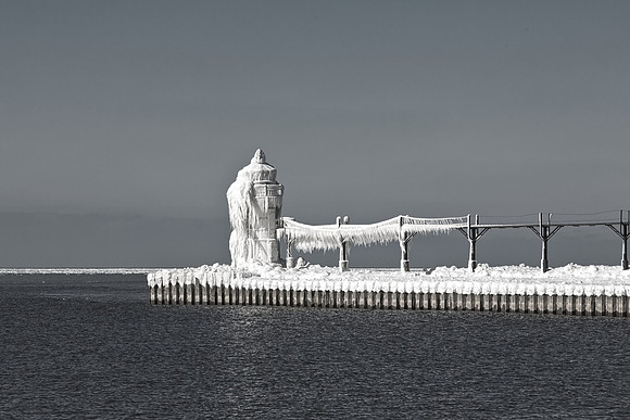 North Pier on Ice