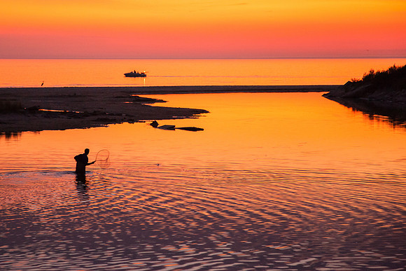 Salmon Fishing on the Sable River - Ludington Michigan