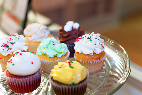 Gourmet Cupcake Shoppe in Bay City Michigan at Christmas time
