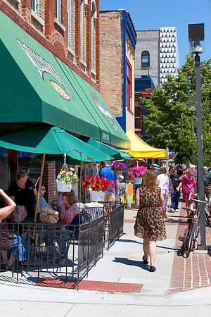 Shopping in Downtown Bay City Michigan