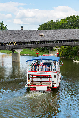 FM-132 Bavarian Belle CMS04664