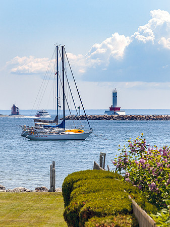 Mac Isle Harbor - IMG_2089 crop