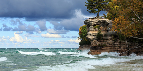 UP-141 - Stormy Seas at Chapel Rock