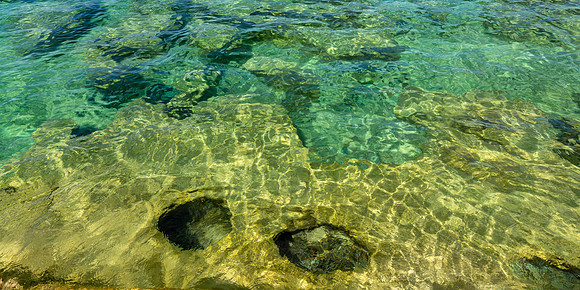 UP-412 - Underwater Reef, Lake Superior's Pictured Rocks