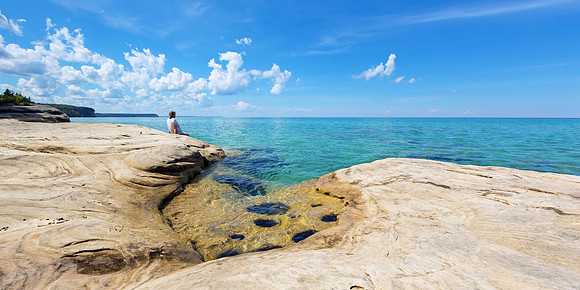 UP-182 Tropical Paradise at the "Coves", Lake Superior