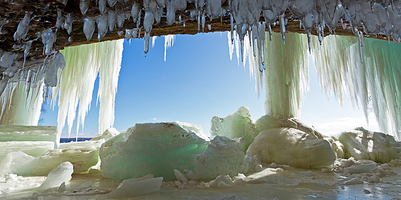 UP-301 Grand Island Ice Cave