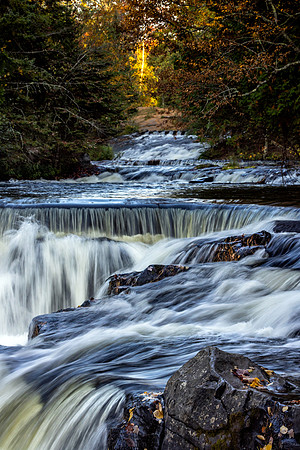 UP-807 CS230236-Bond Falls