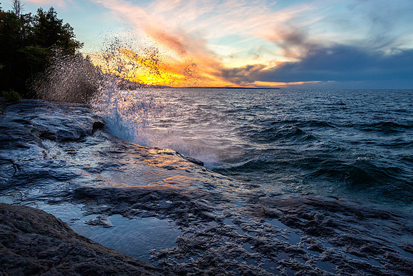 Wave Crash in Paradise