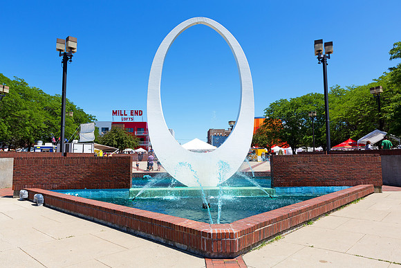 Bay City Friendship Fountain in Wenonah Park