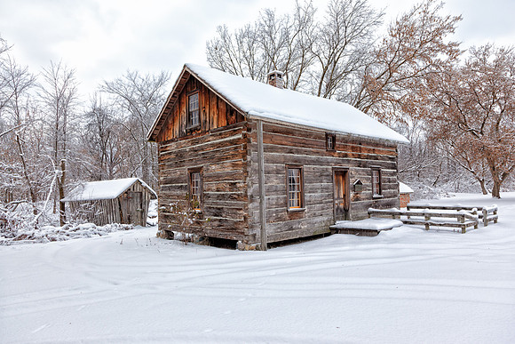 Wolkensdörfer log cabin in Frankenmuth Michigan