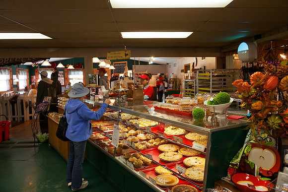Baynes Apple Farm - Freeland Michigan
