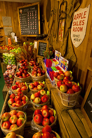 Baynes Apple Farm - Freeland Michigan