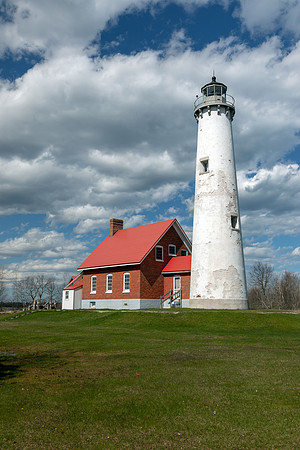 Tawas Point Light with Clouds - 9Q4A8006