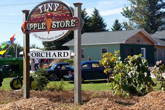 Tinys Apple Orchard
