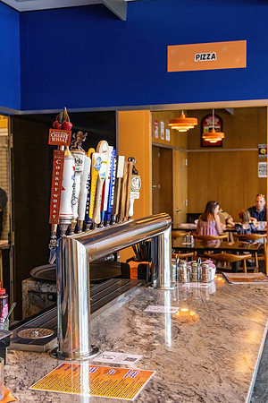 CS238425-Sag SVRC Taproom