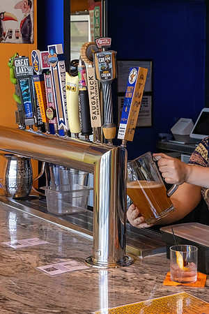 CS238427-Sag SVRC Taproom